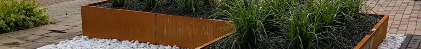 Jardiniere în formă de L