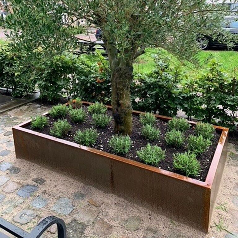 Jardiniere sudată din oțel corten Montana 200 x 100 x 40 cm