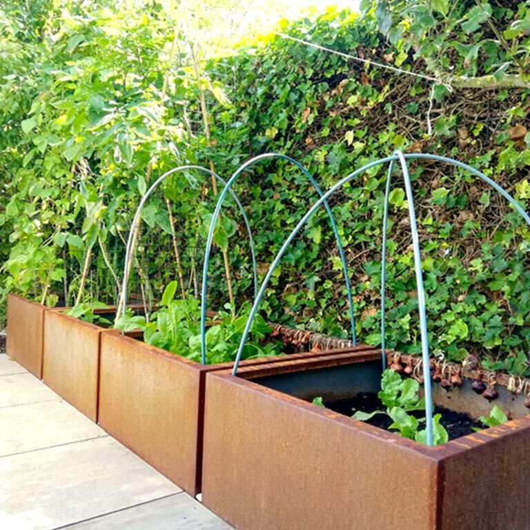 Jardiniere sudată din oțel corten Montana 80 x 80 x 40 cm