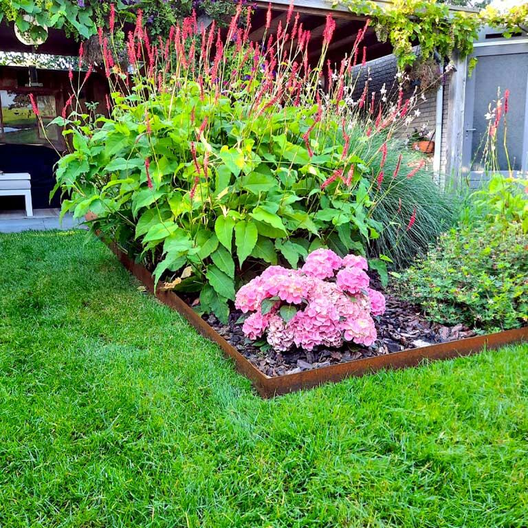 Separator de gazon din oțel corten formă dreaptă 15 cm (lungime 240 cm)