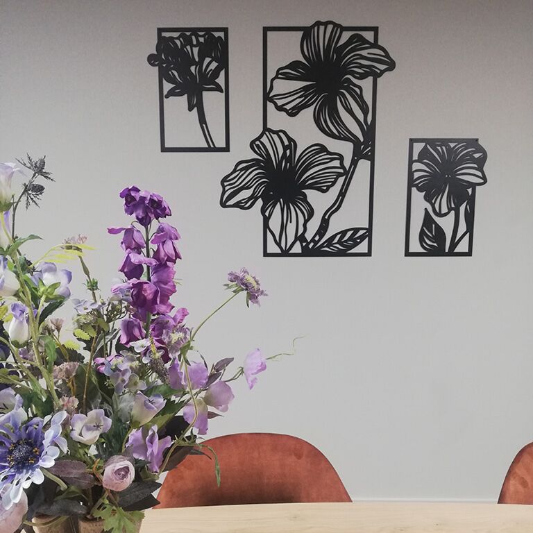 Decor de perete din metal Flori 3 părți