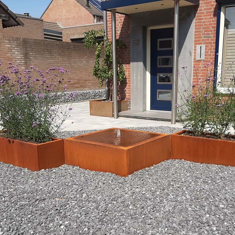 Fântână din oțel corten 100 x 100 x 40 cm
