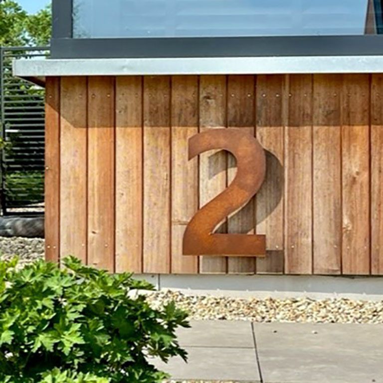 Număr de casă din oțel corten 2 - 50 cm