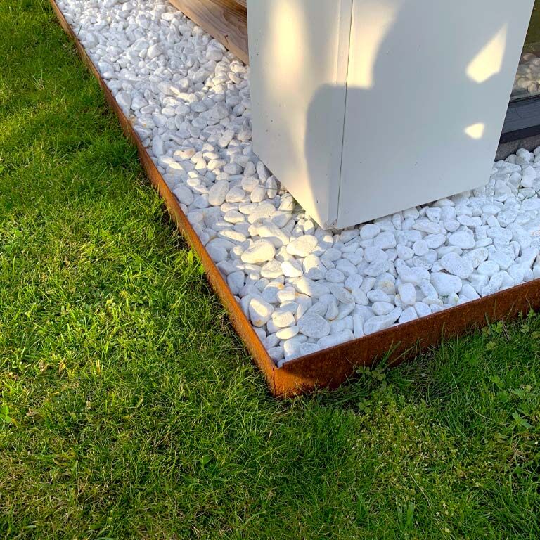 Separator de gazon din oțel corten formă aplatizată 13 cm (lungime 150 cm)