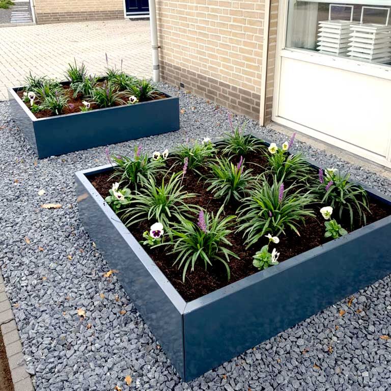 Jardinieră din oțel acoperit cu pulbere Miami 120 x 120 cm